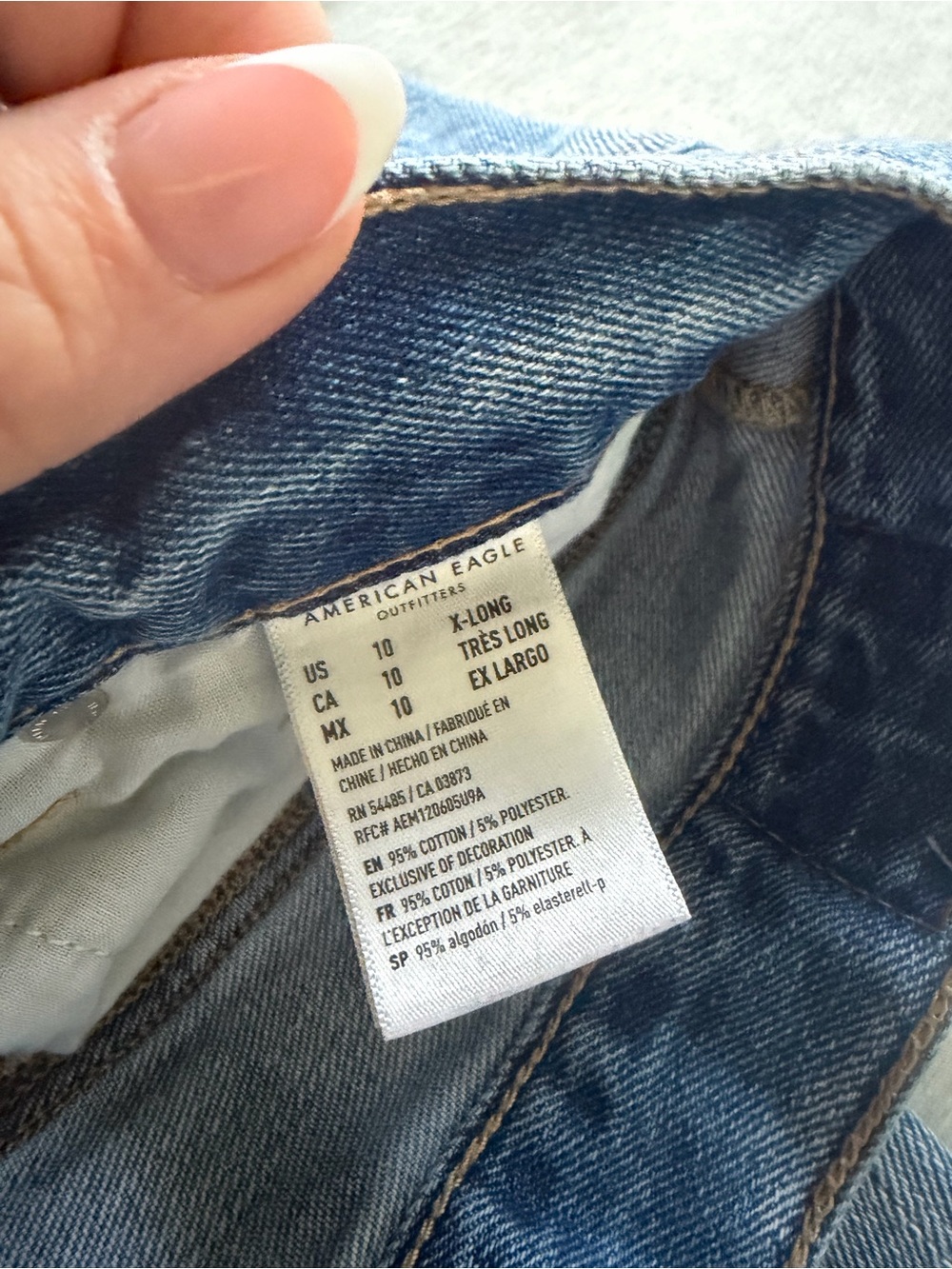 American Eagle Outfitters Light Blue Ripped Skinny Jeans - Picture 4 of 4